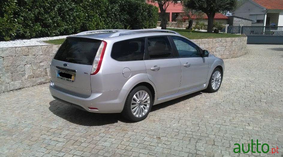 2009' Ford Focus Sw Titanium X photo #3