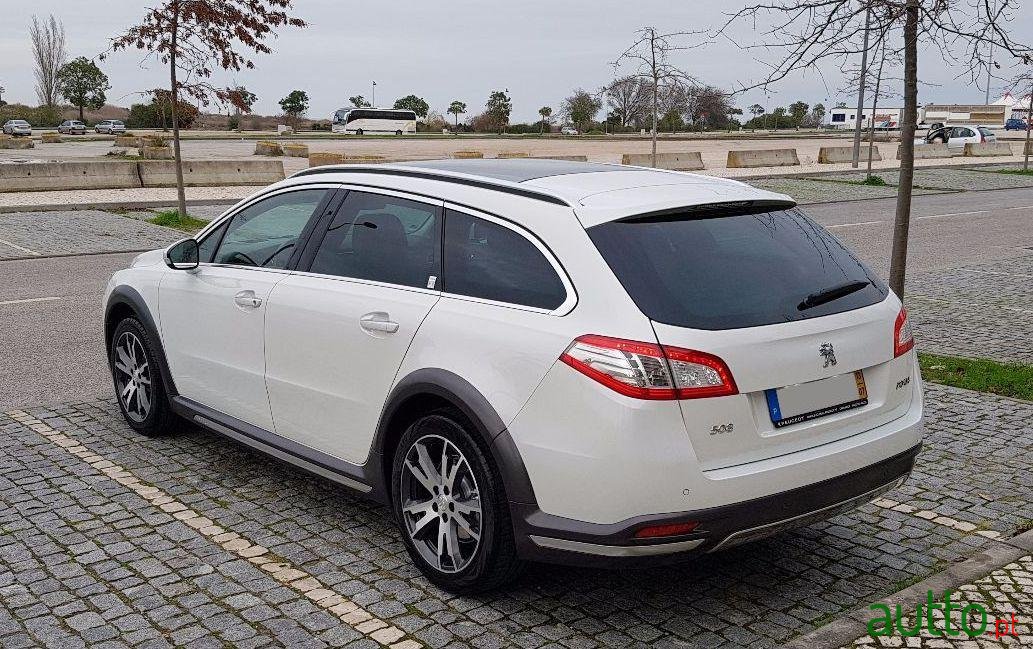 2013' Peugeot 508 RXH photo #2