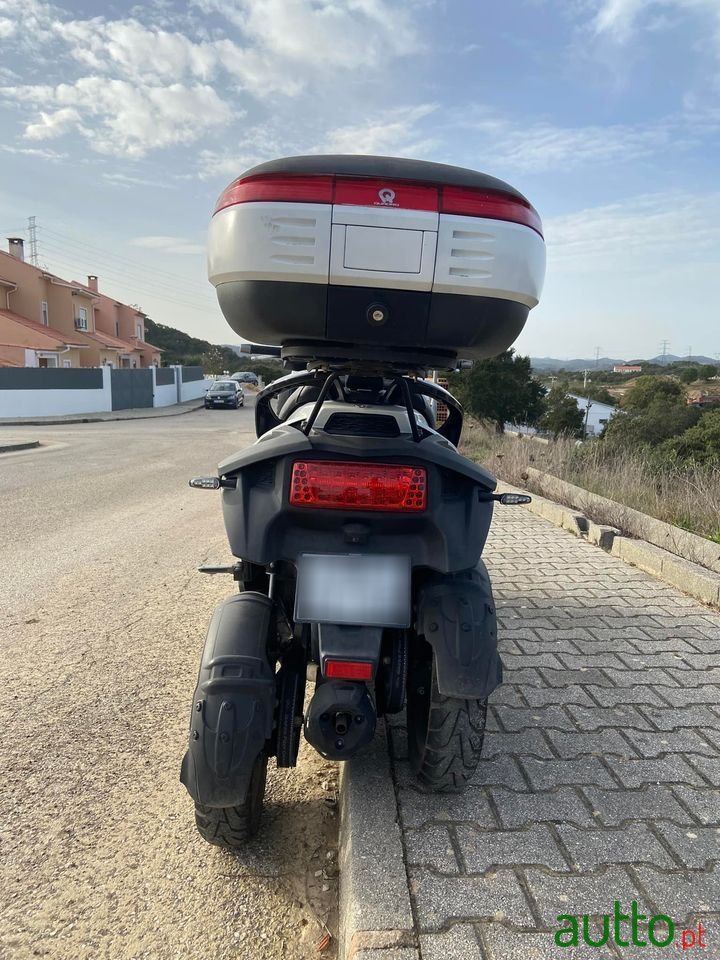 2017' Qoros 3 photo #5