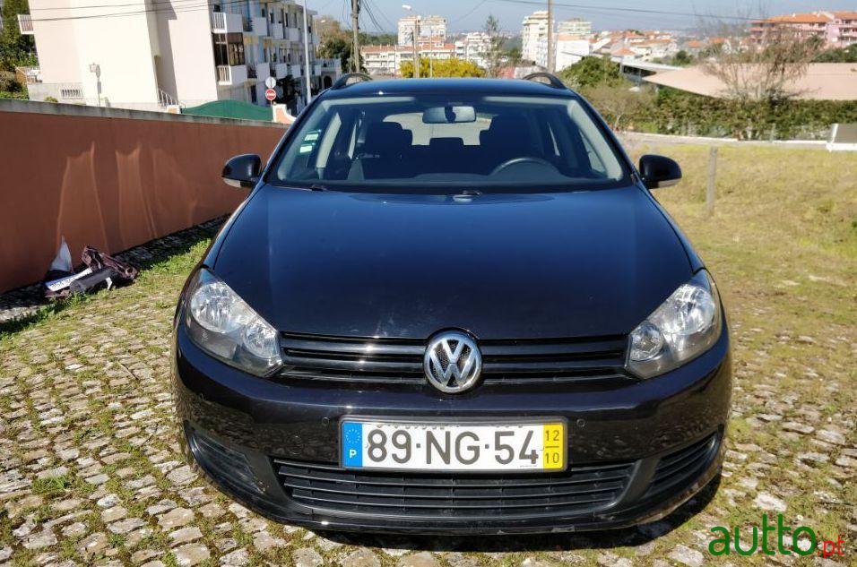 2012' Volkswagen Golf Variant photo #3