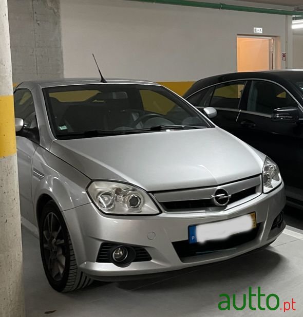 2007' Opel Tigra Twintop photo #2