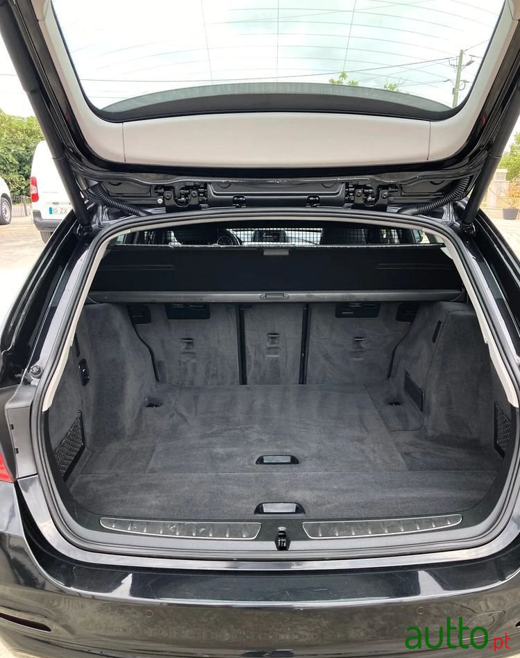 2019' BMW Série 3 photo #6