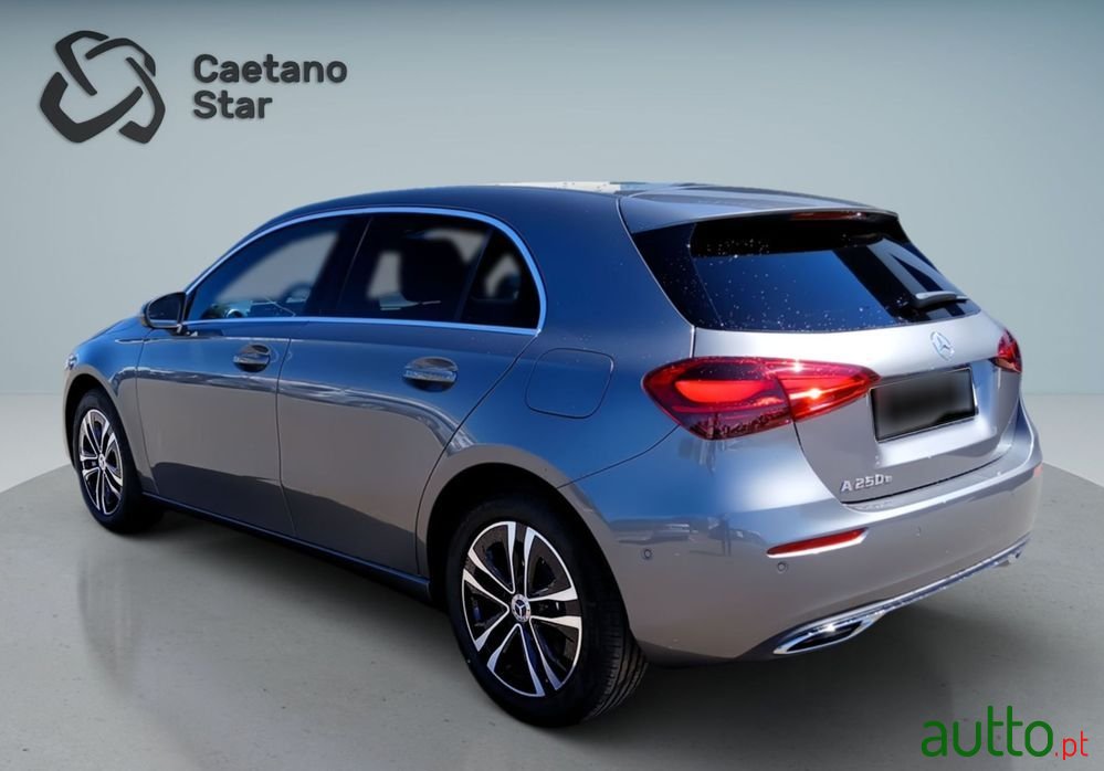 2024' Mercedes-Benz A 250 E photo #4