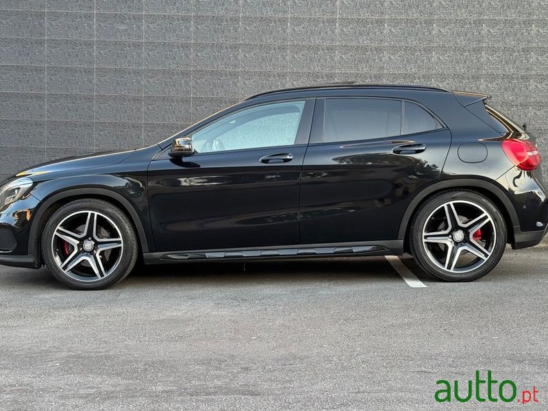 2014' Mercedes-Benz Classe Gla photo #6