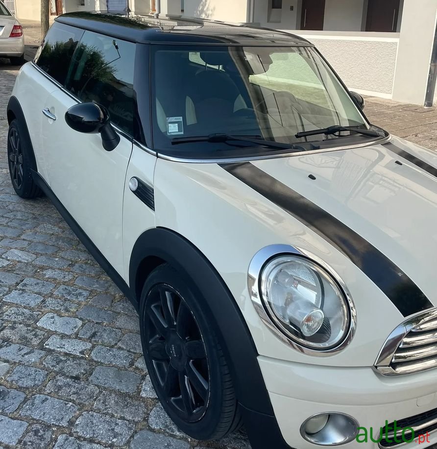 2009' MINI Cooper D 3 Portas photo #5