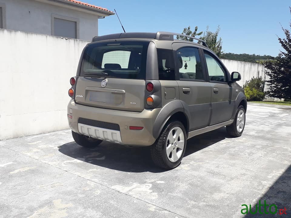 2010' Fiat Panda photo #5
