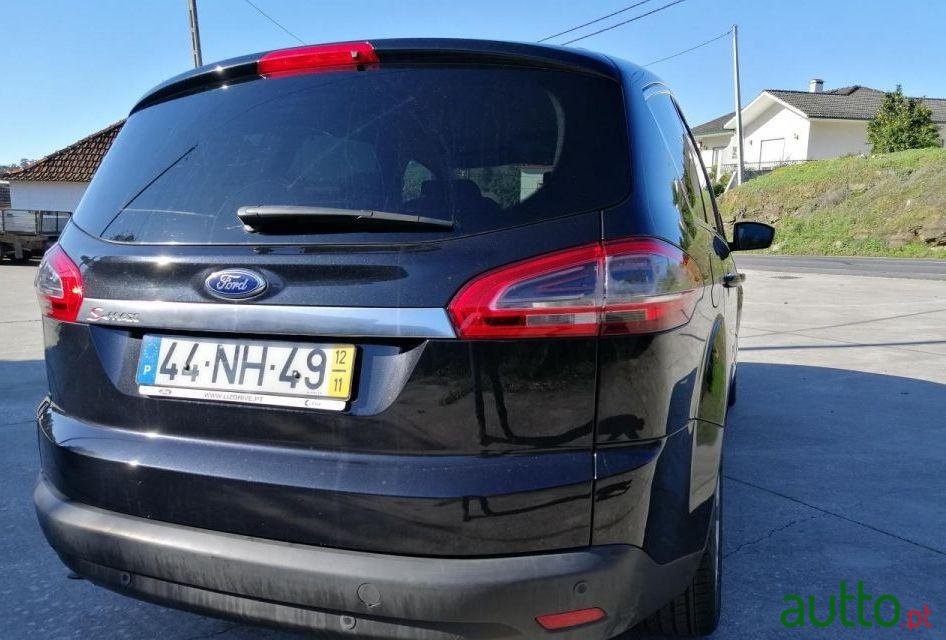 2012' Ford S-Max photo #3