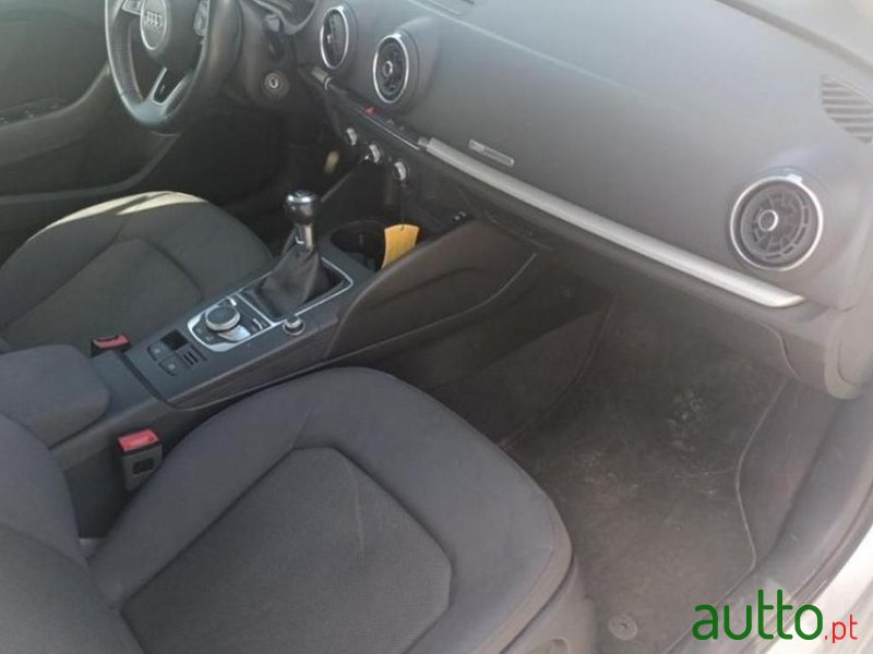 2018' Audi A3 Sportback 2.0 Tdi photo #4