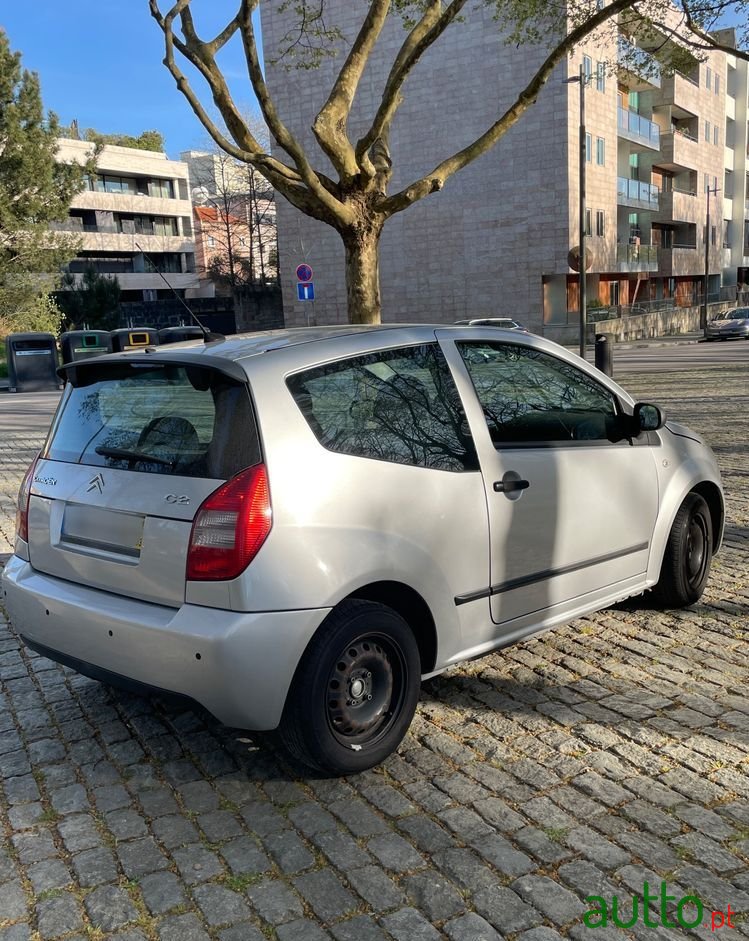2008' Citroen C2 1.1 photo #2