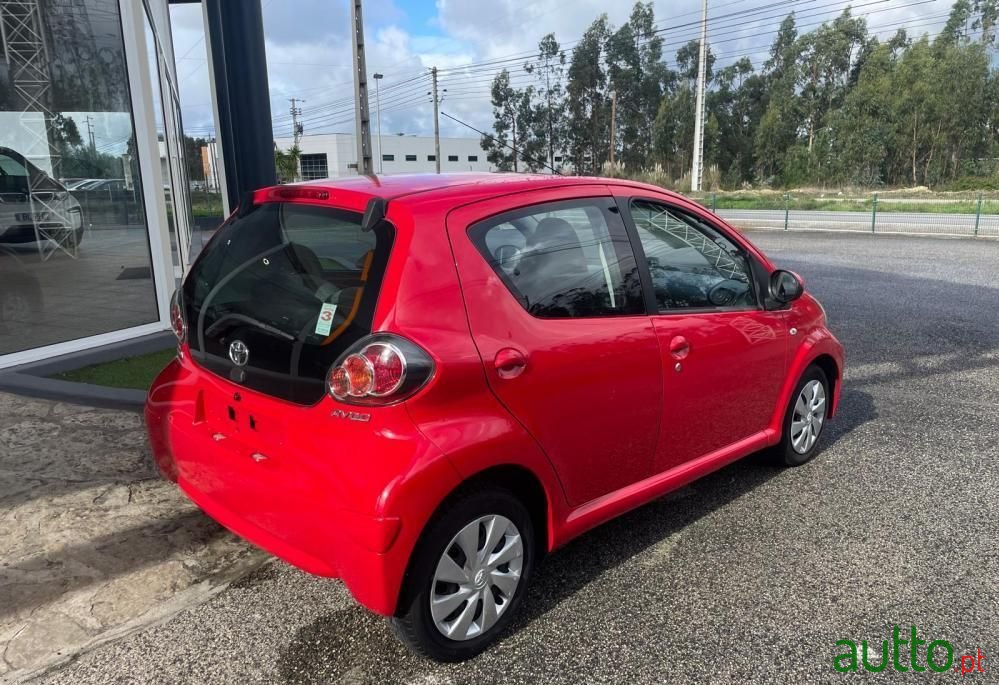 2013' Toyota Aygo photo #4