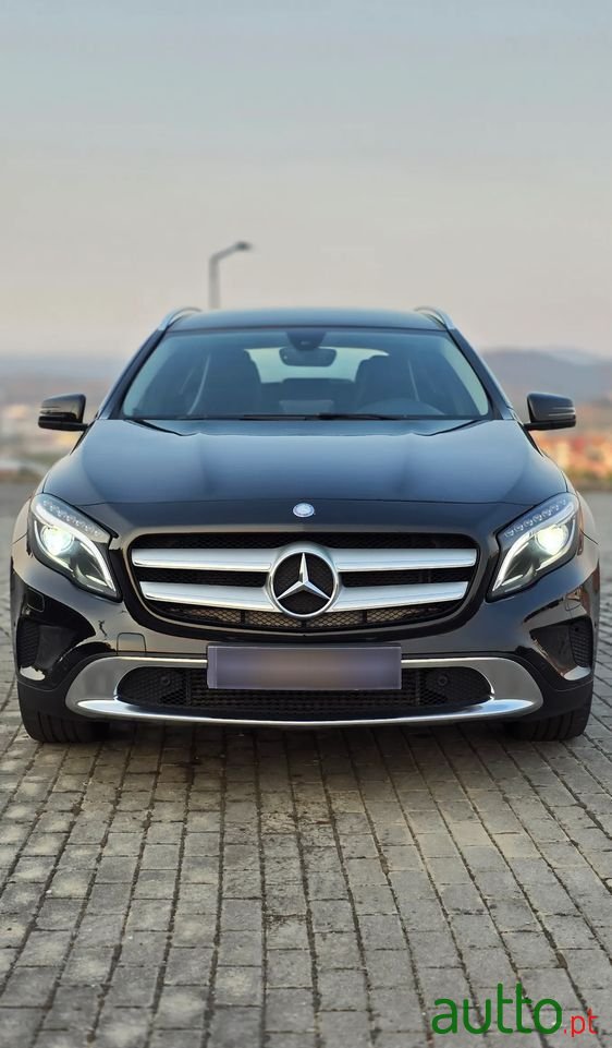 2016' Mercedes-Benz Classe Gla photo #6