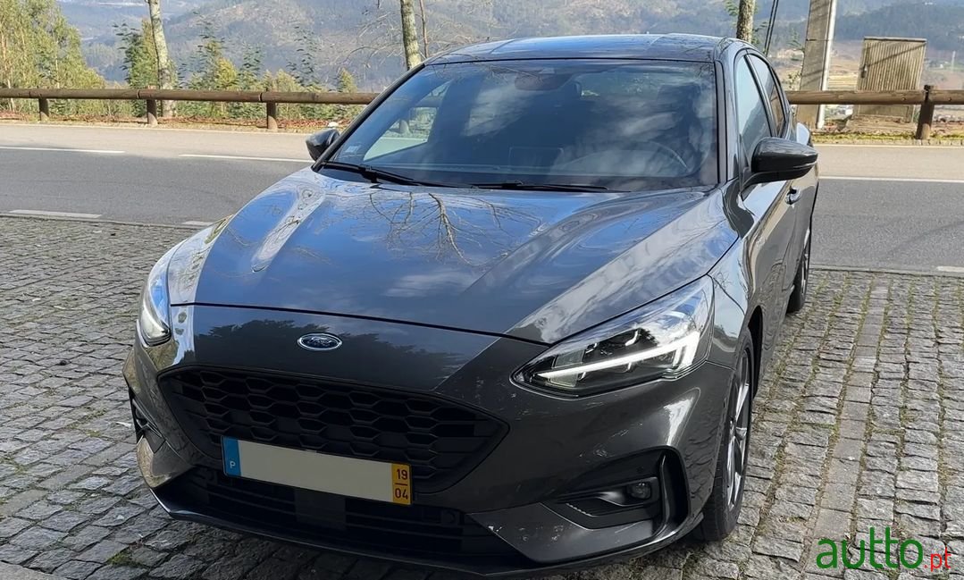 2019' Ford Focus photo #2