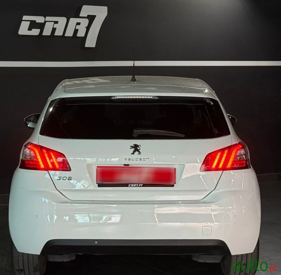 2020' Peugeot 308 photo #4
