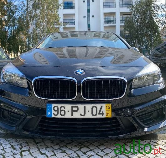 2015' BMW 216 Active Tourer photo #4