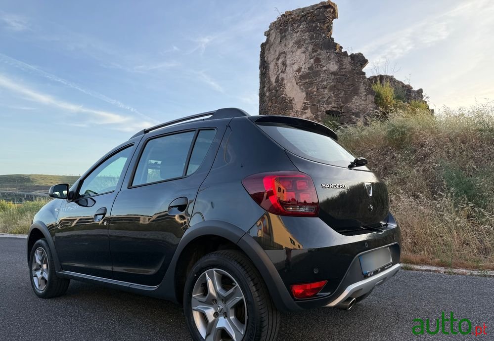 2018' Dacia Sandero Stepway photo #5