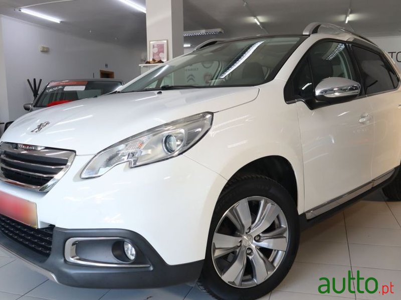 2015' Peugeot 2008 photo #1