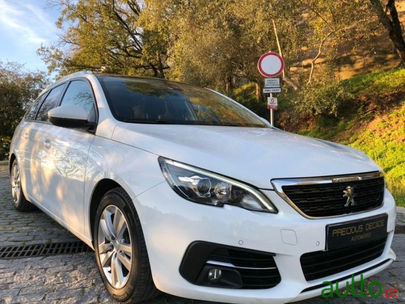 2019' Peugeot 308 Sw photo #1