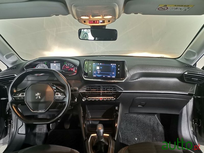 2019' Peugeot 208 photo #2