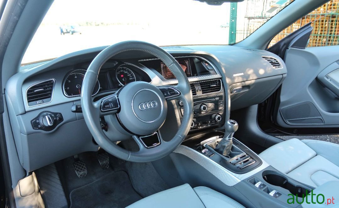 2013' Audi A5 S--Line photo #4