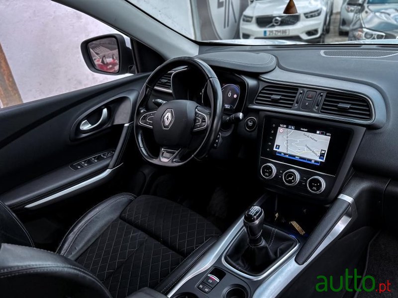2020' Renault Kadjar 1.5 Dci Intens photo #3