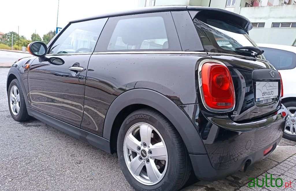 2017' MINI One photo #3