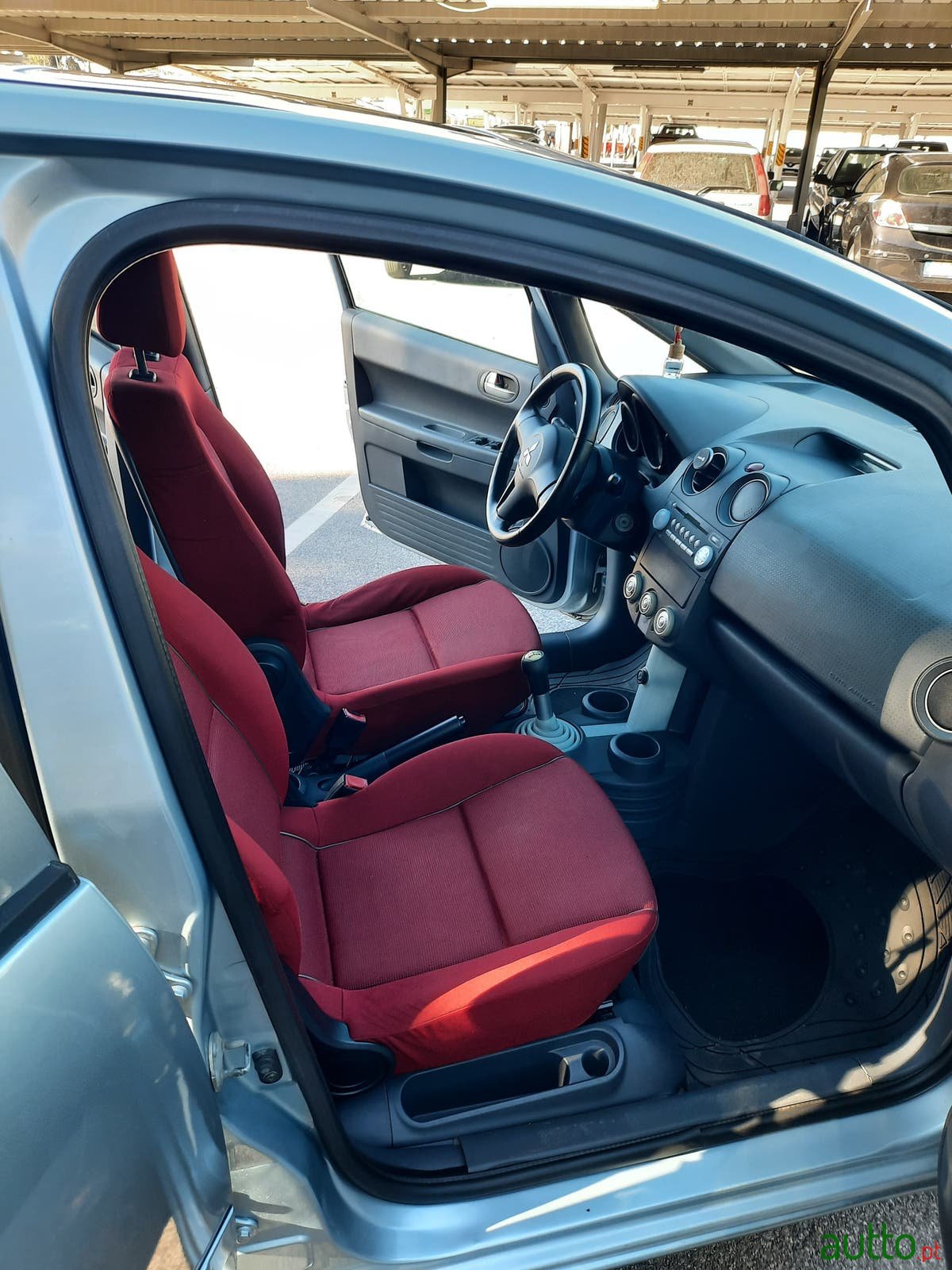 2004' Mitsubishi Colt Z30 photo #6