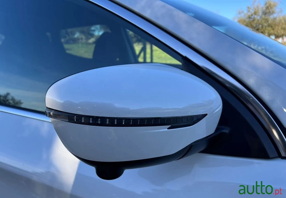 2017' Nissan Qashqai photo #6