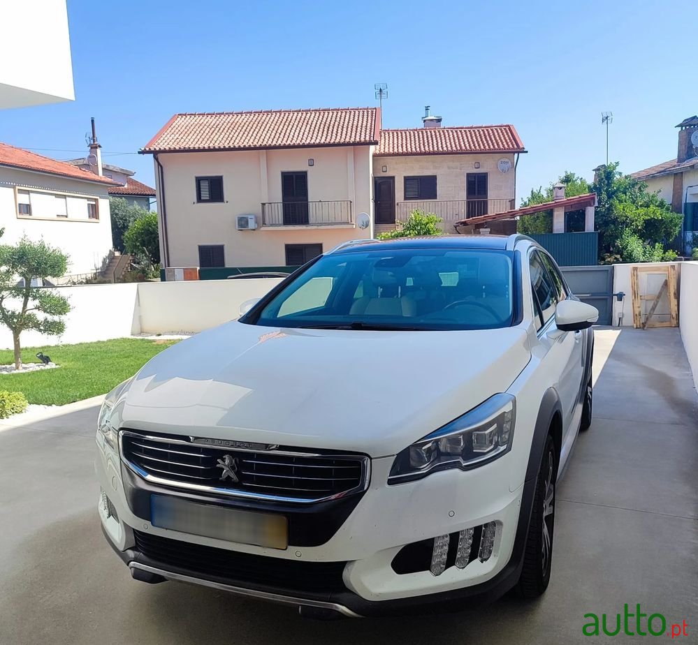 2014' Peugeot 508 RXH photo #2