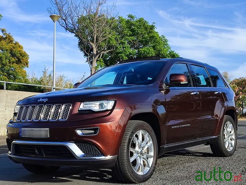 2015' Jeep Grand Cherokee photo #6