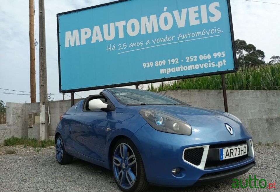 2011' Renault Wind photo #1