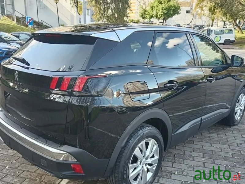 2019' Peugeot 3008 photo #3