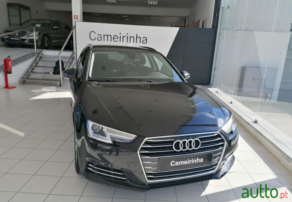 2018' Audi A4 Avant photo #3