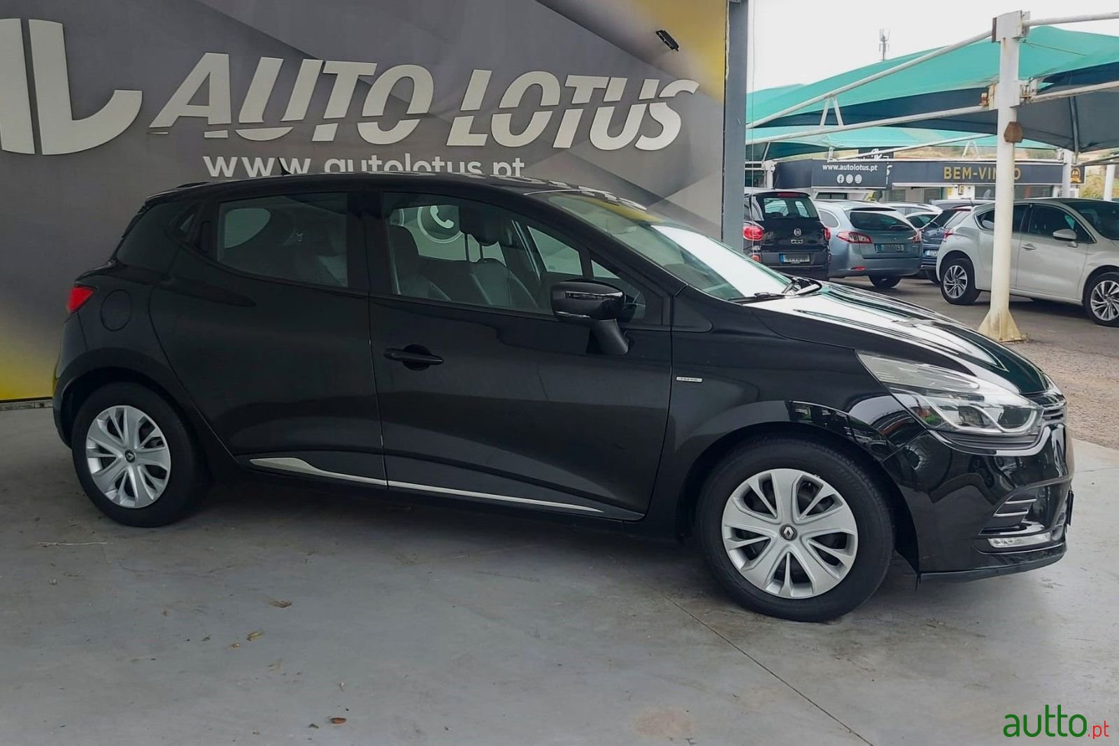 2019' Renault Clio photo #3