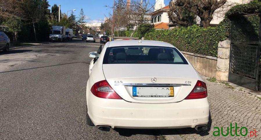 2008' Mercedes-Benz Cls-320 Amg photo #2