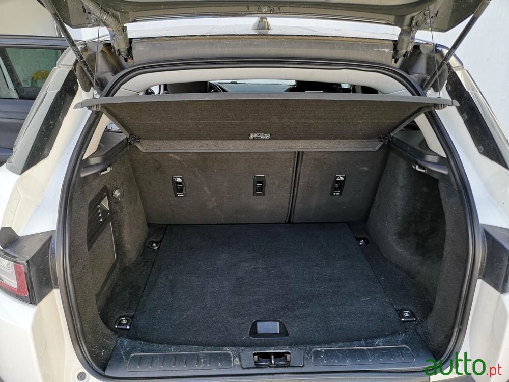 2017' Land Rover Range Rover Evoque photo #4