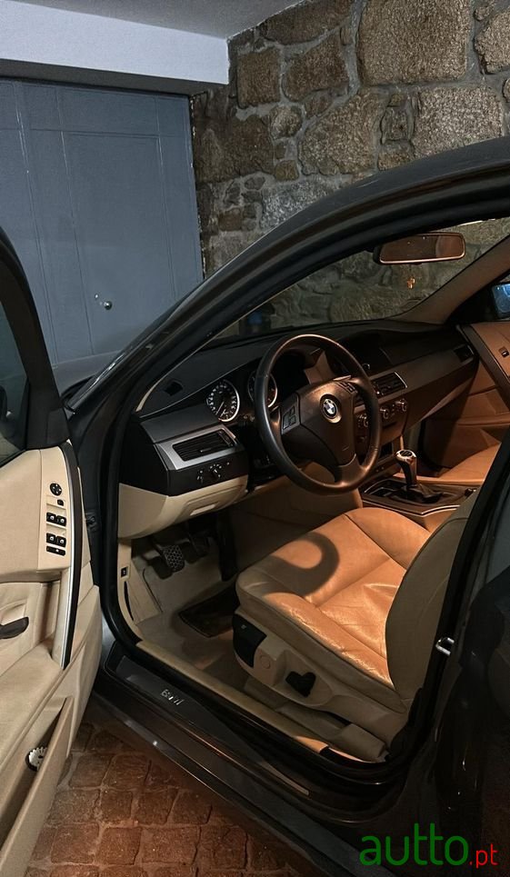 2005' BMW 520 D Touring photo #4