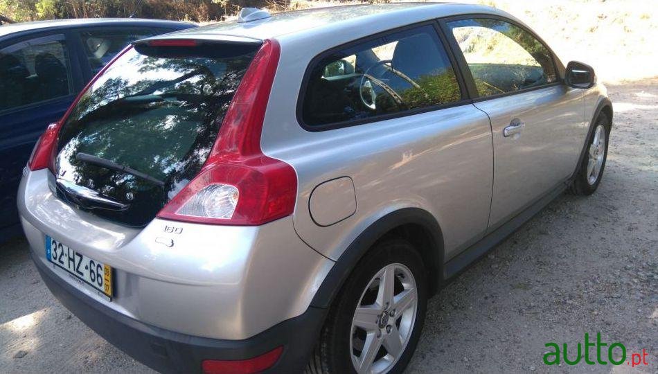 2009' Volvo C30 1.6 D Drive Kinetic photo #2