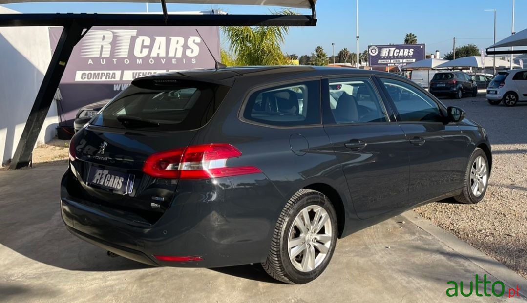 2016' Peugeot 308 Sw photo #2