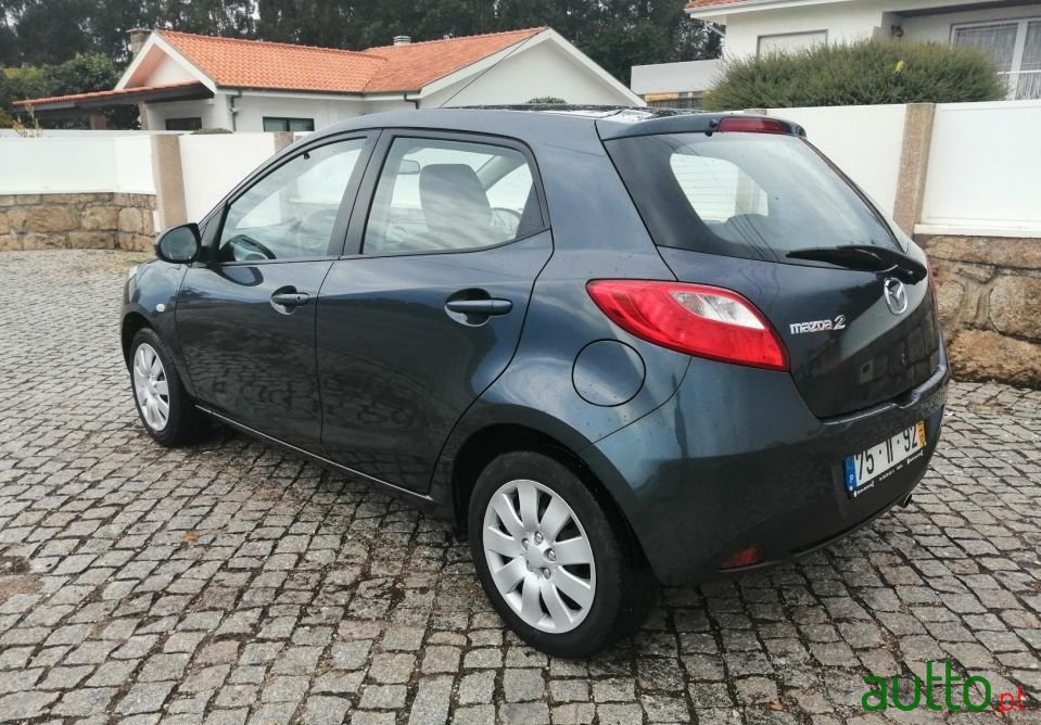2010' Mazda 2 Exclusive photo #3