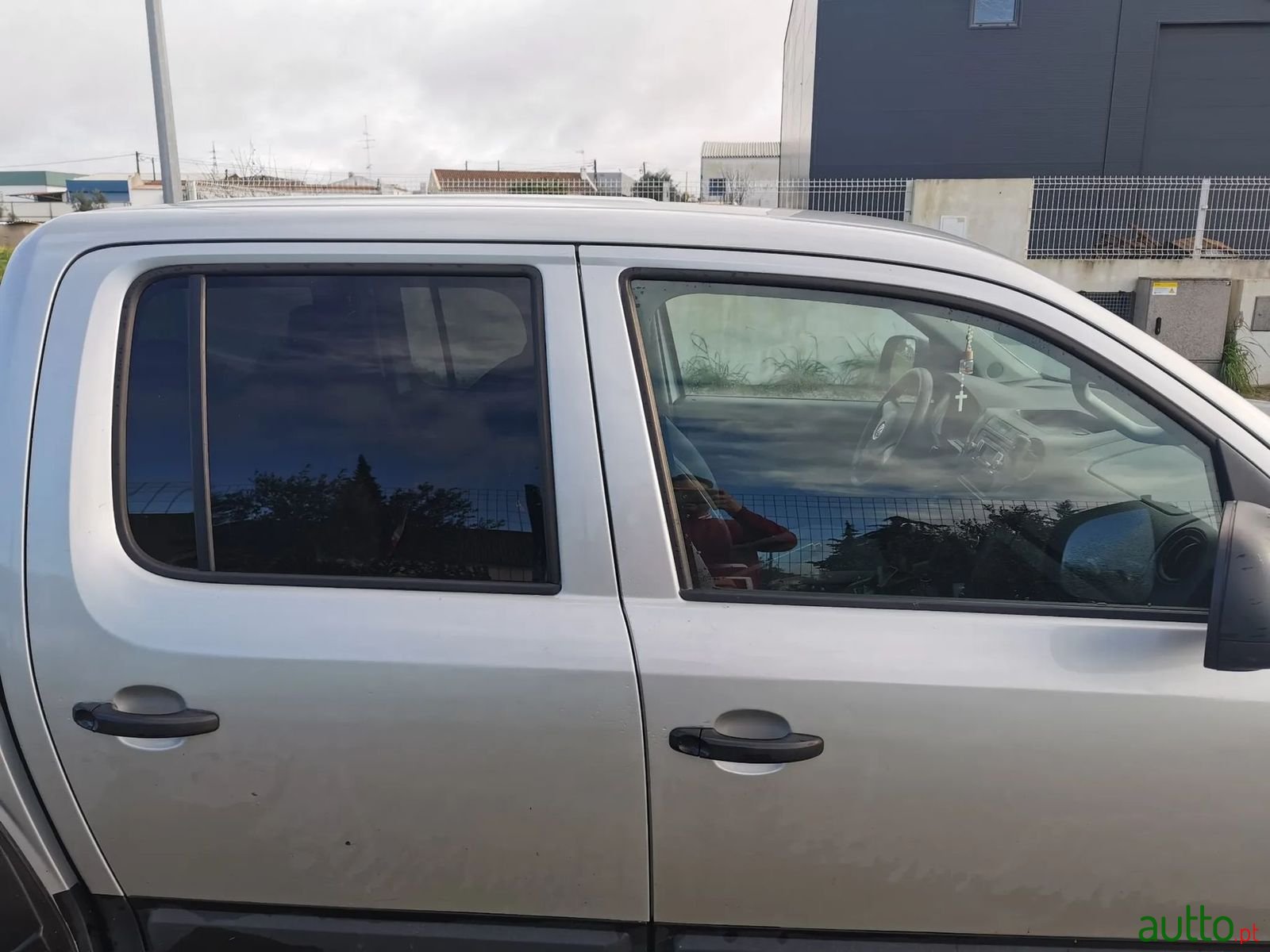 2012' Volkswagen Amarok photo #2