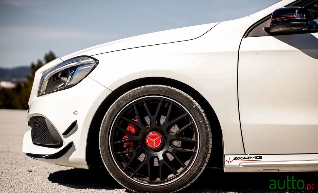 2016' Mercedes-Benz A-180 photo #4