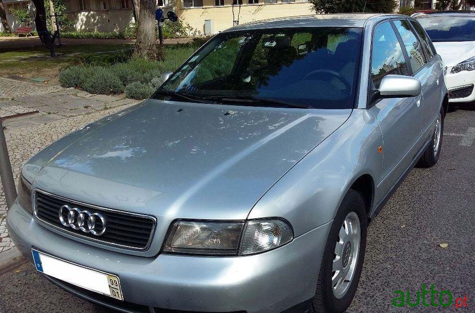 1999' Audi A4 Avant photo #1