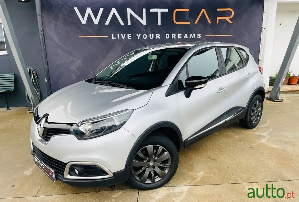 2016' Renault Captur photo #1
