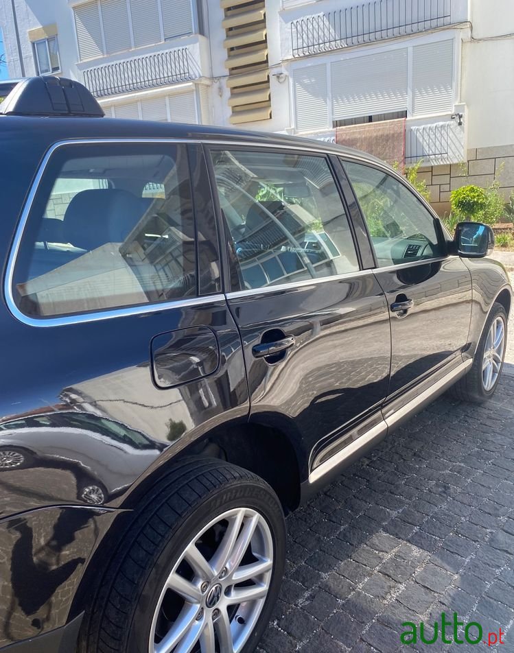 2006' Volkswagen Touareg 3.0 Tdi V6 Tiptronic photo #3