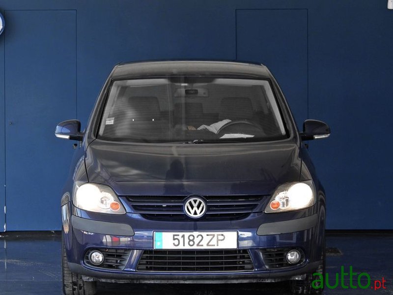 2005' Volkswagen Golf Plus photo #3