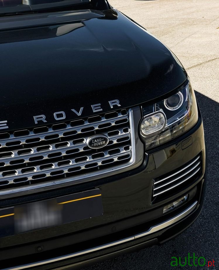2017' Land Rover Range Rover photo #2