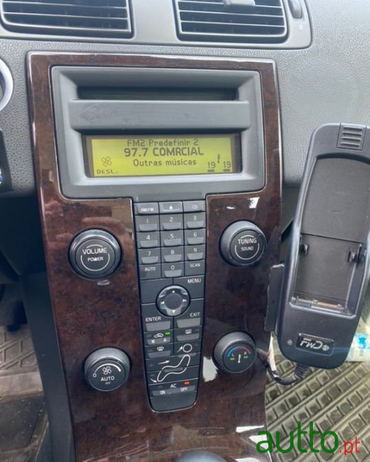 2005' Volvo V50 1.6-D photo #6