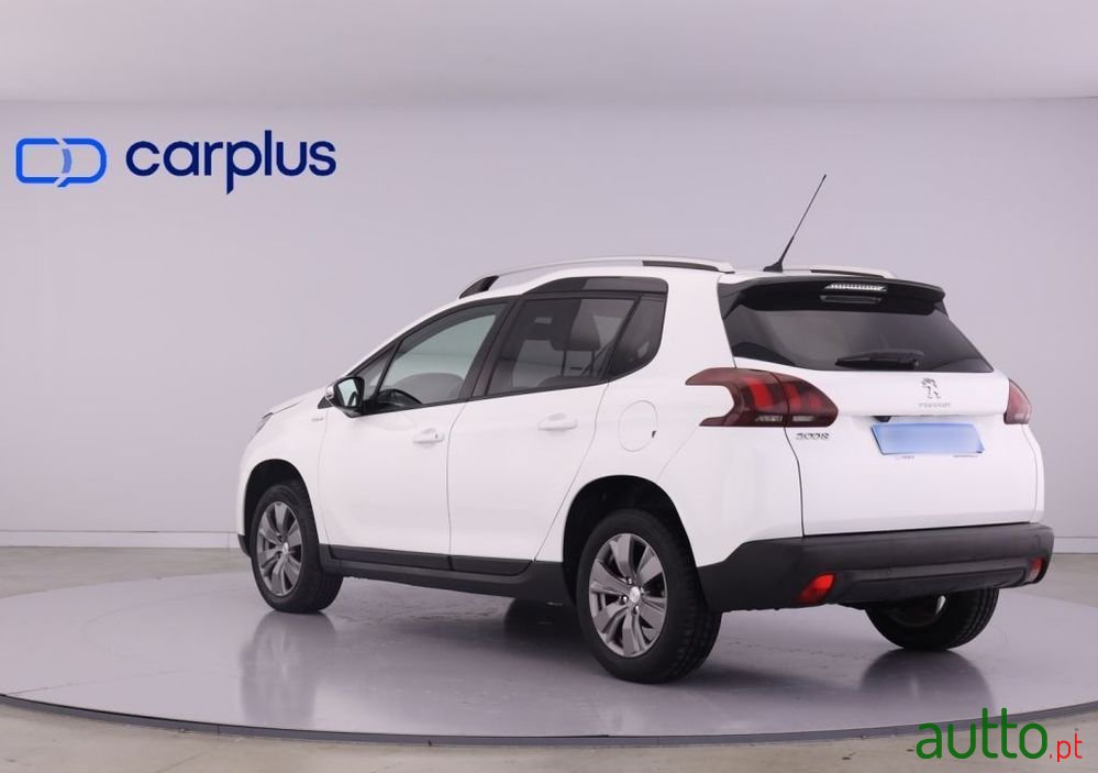 2018' Peugeot 2008 photo #5