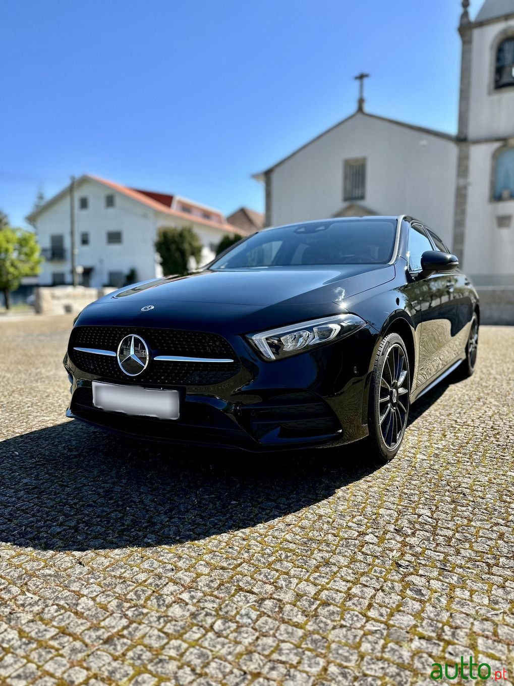 2021' Mercedes-Benz A-250 photo #2