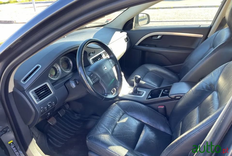 2008' Volvo S80 photo #3